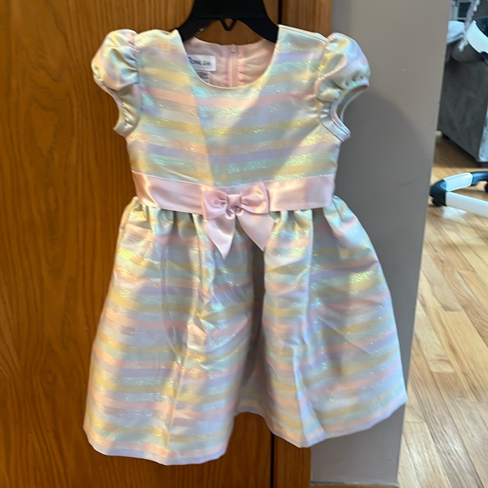 Kids Spring Dress - Picture 1 of 4
